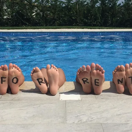 Mit Eigenem Pool Hébergement de vacances *